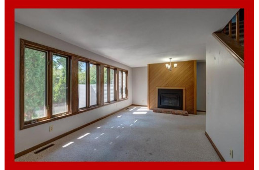 2104 Pike Drive, Madison, WI 53713