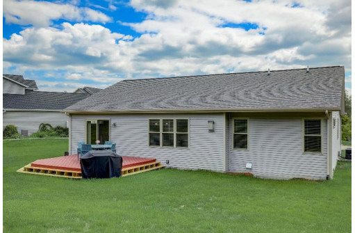 333 Nature Place, Johnson Creek, WI 53038