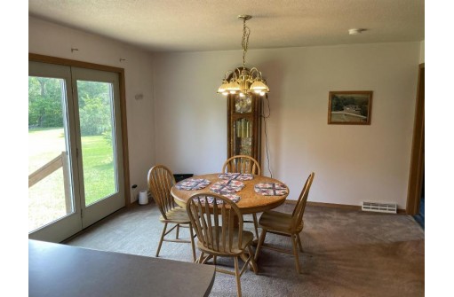 E9704 Pleasant Valley Road, Baraboo, WI 53913