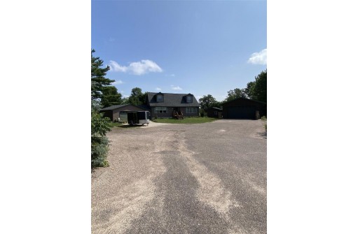 E9704 Pleasant Valley Road, Baraboo, WI 53913