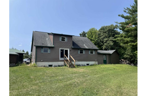 E9704 Pleasant Valley Road, Baraboo, WI 53913