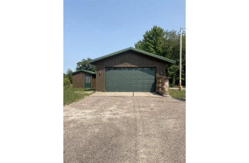 E9704 Pleasant Valley Road, Baraboo, WI 53913