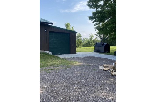 E9704 Pleasant Valley Road, Baraboo, WI 53913