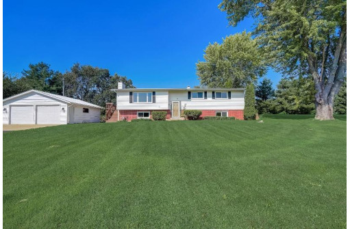 1983 Williams Drive, Stoughton, WI 53589