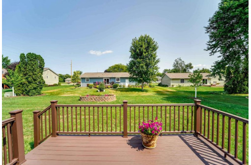 1602 Locust Lane, Prairie Du Sac, WI 53578