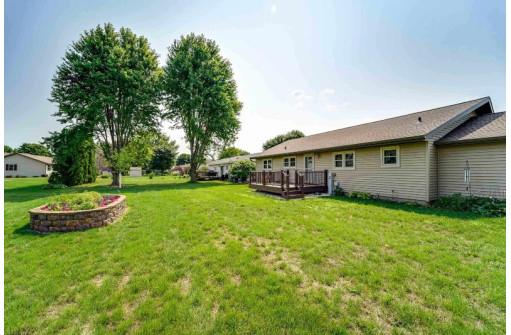 1602 Locust Lane, Prairie Du Sac, WI 53578