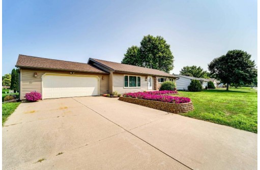 1602 Locust Lane, Prairie Du Sac, WI 53578