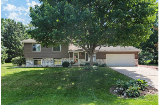 3999 Sunnyvale Drive, DeForest, WI 53532