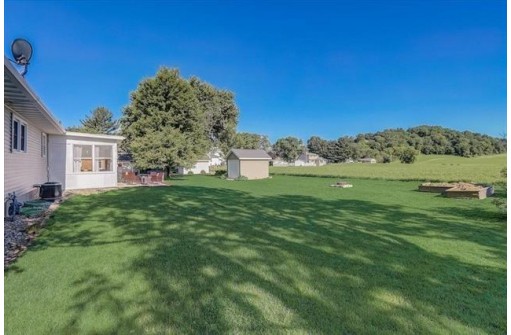 8890 County Road Y, Sauk City, WI 53583