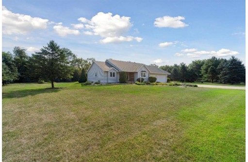 N4276 Country Club Drive, Brodhead, WI 53520