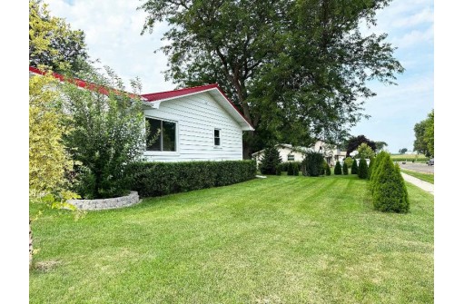 521 2nd Street, Randolph, WI 53956