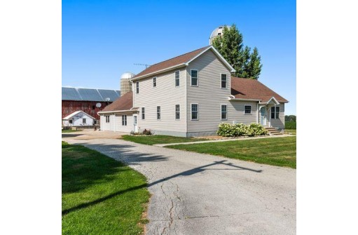 W606 Miller Road, Markesan, WI 53946