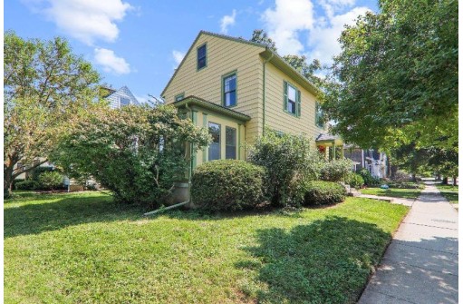 1005 Oakland Avenue, Madison, WI 53711