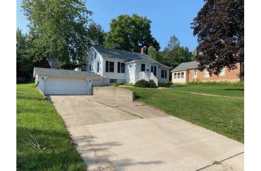 516 Decatur Street, Mineral Point, WI 53565