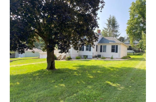 516 Decatur Street, Mineral Point, WI 53565