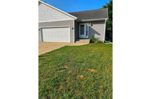 607 Eagle Crest Court, Prairie Du Sac, WI 53578