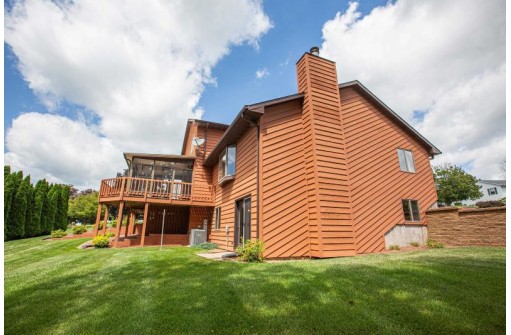 604 Carleton Drive, Lancaster, WI 53813