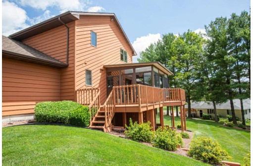 604 Carleton Drive, Lancaster, WI 53813