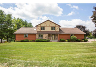 604 Carleton Drive Lancaster, WI 53813