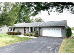 129 Niehoff Drive Fall River, WI 53932