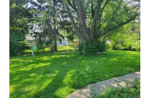 32 Mildred Avenue, Edgerton, WI 53534