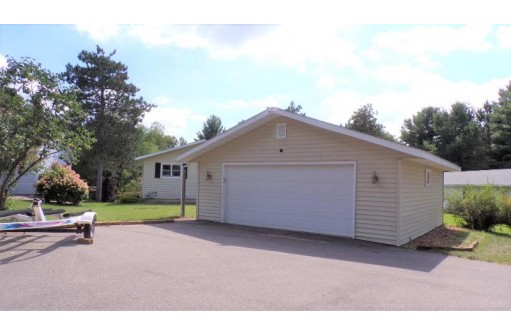 1083 Quarterstaff Court, Nekoosa, WI 54457