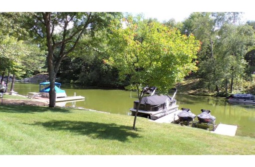 1083 Quarterstaff Court, Nekoosa, WI 54457