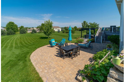 7600 Bell Vine Court, Verona, WI 53593