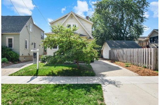 1813 Jenifer Street, Madison, WI 53704