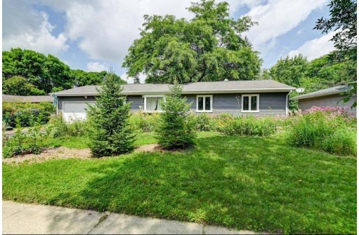 6006 Barton Road, Madison, WI 53711