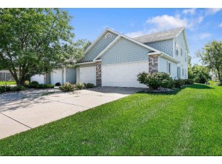 202 Douglas Drive 202 Brooklyn, WI 53521