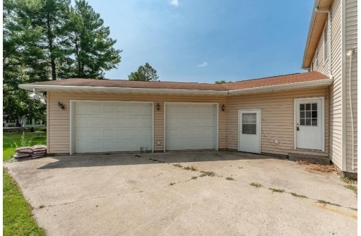 527 Clark Street, Reedsburg, WI 53959