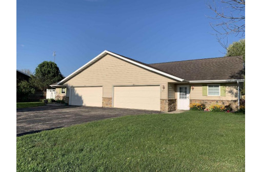 805 & 807 N Westmor Street, Spring Green, WI 53588-8829