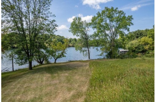 S1334 Remington Court, La Valle, WI 53941