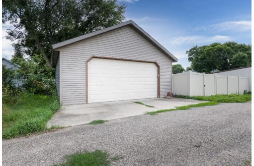 109 W 3rd Street, Waunakee, WI 53597