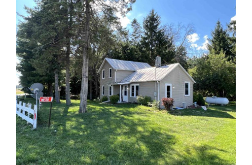 W6550 County Road Cm, Pardeeville, WI 53954