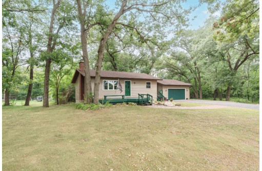 W8923 Hilltop Road, Portage, WI 53901