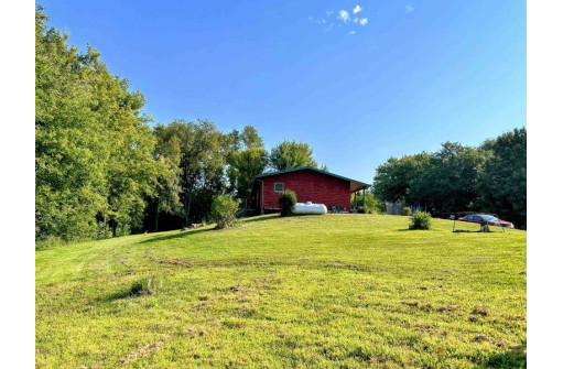 59115 Oak Grove Ridge Road, Eastman, WI 54626-8732