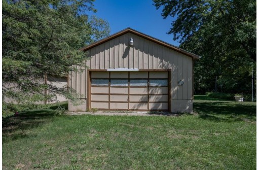 N14258 Lipar Road, Necedah, WI 54646