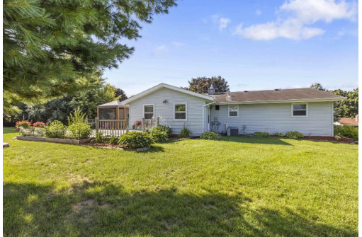 2417 Stuart Court, Madison, WI 53704