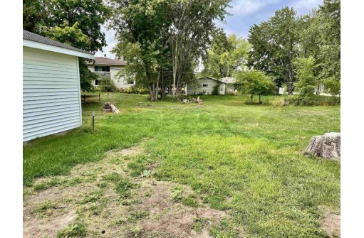 747 N Walnut Street, Reedsburg, WI 53959