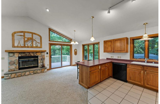 S1157 Mohawk Court, La Valle, WI 53941