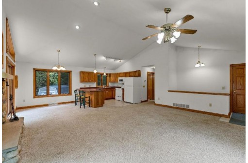 S1157 Mohawk Court, La Valle, WI 53941