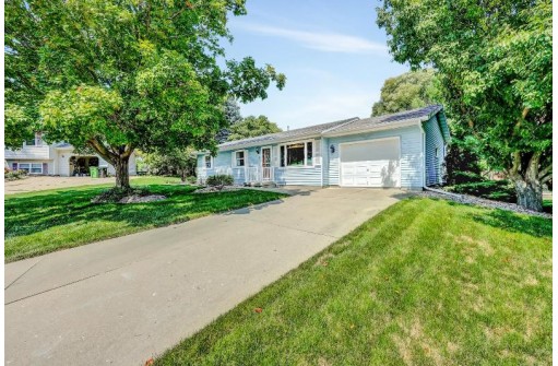 190 Vincent Circle, Beaver Dam, WI 53916