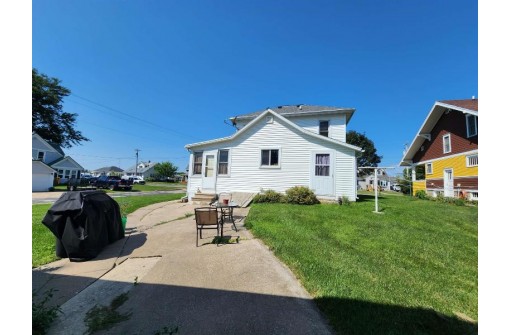 552 S Tyler Street, Lancaster, WI 53813-1844