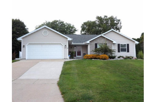 3435 Cricketeer Drive, Janesville, WI 53546