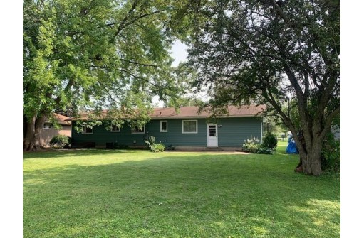 1010 W Burnett Street, Beaver Dam, WI 53916