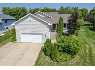 643 Parkside Avenue Baraboo, WI 53913