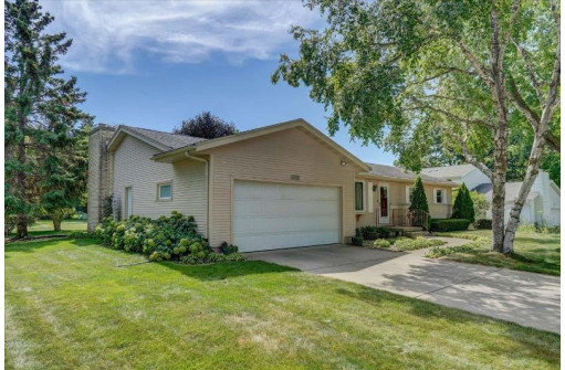 2013 Michigan Avenue, Sun Prairie, WI 53590