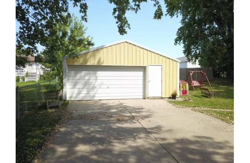 311 George Street, Kendall, WI 54638